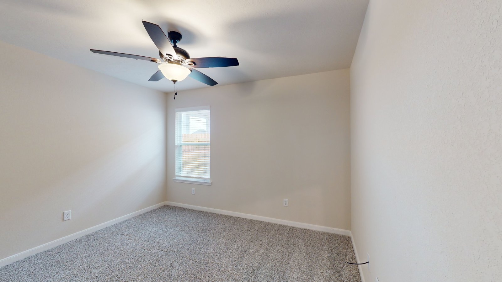 2210 property image