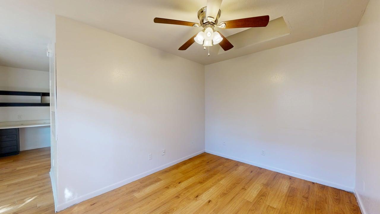 725 Peppertree Dr Apt 27 property image