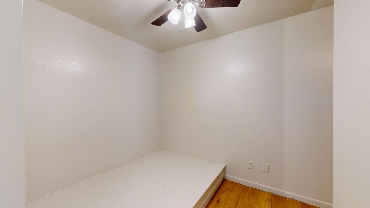 725 Peppertree Dr Apt 27 property image
