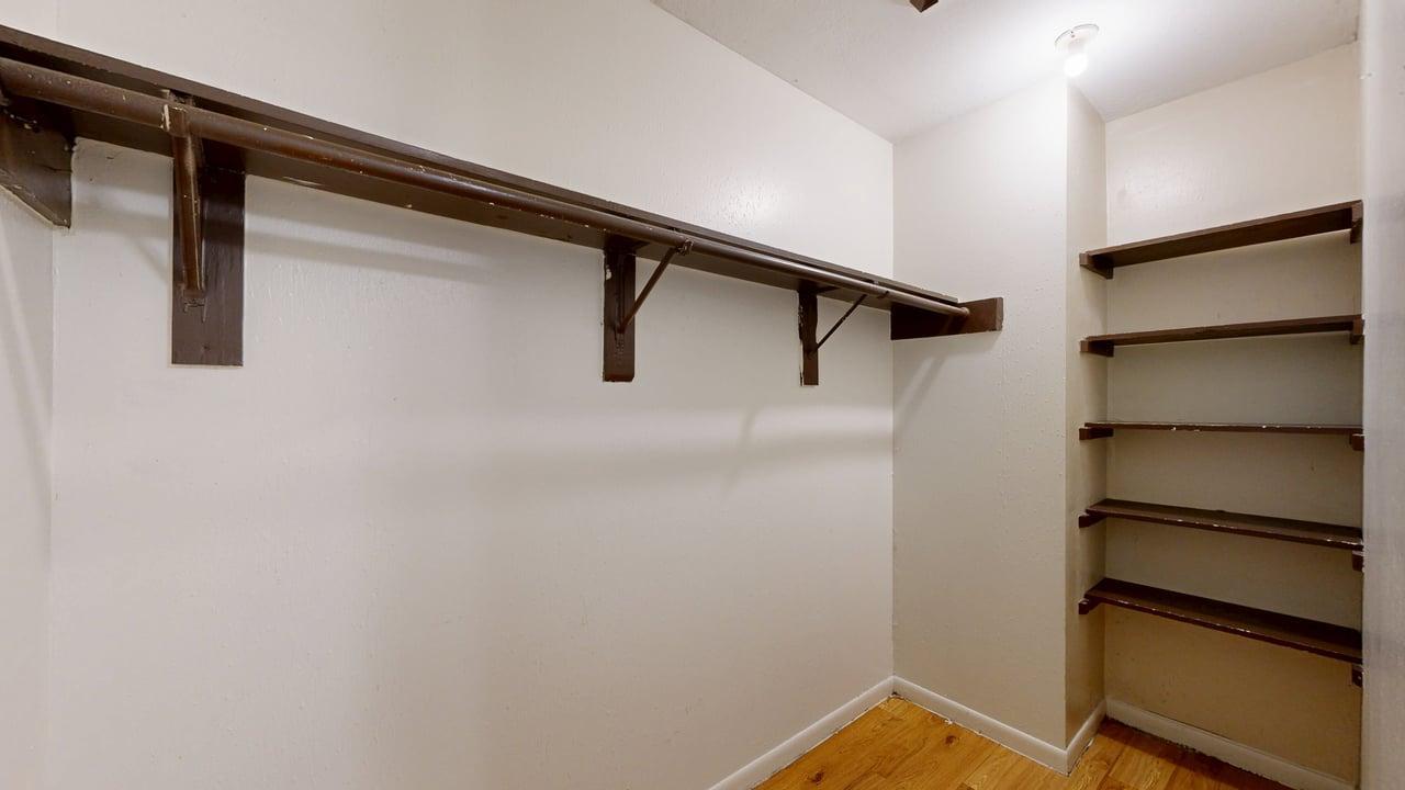 725 Peppertree Dr Apt 27 property image