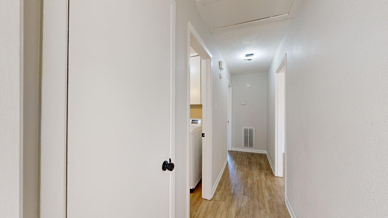 1441-1443 2 property image