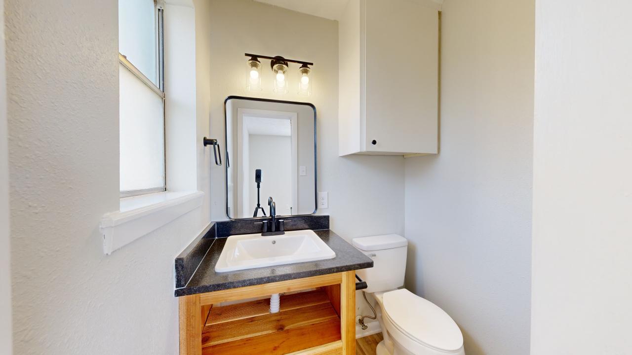 1441-1443 2 property image