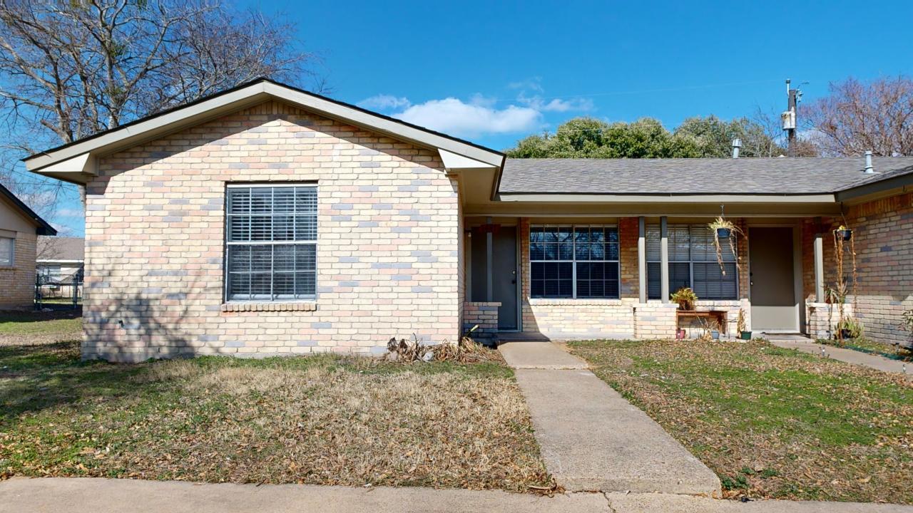 1441-1443 2 property image