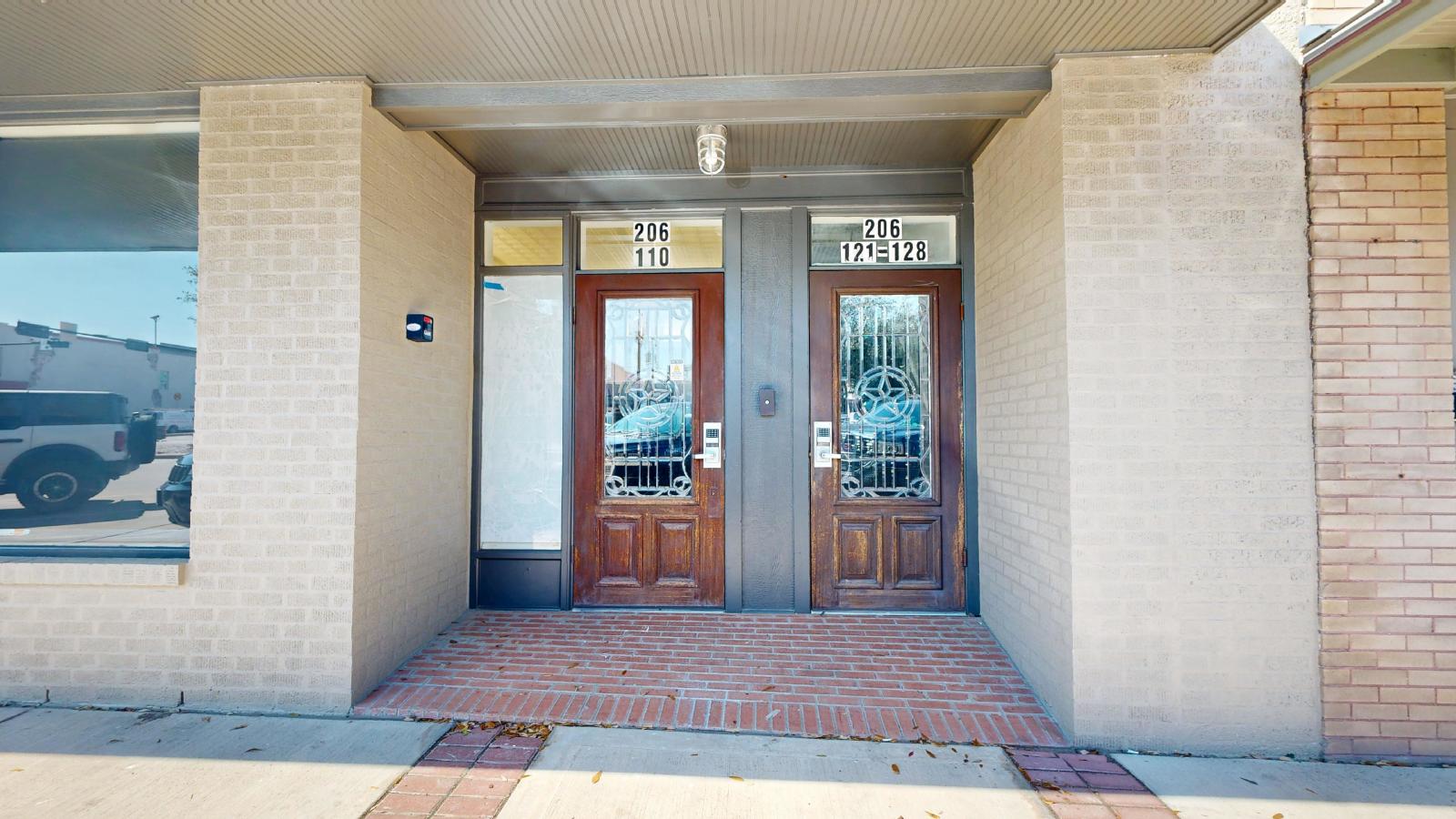 206 N Main 121 property image