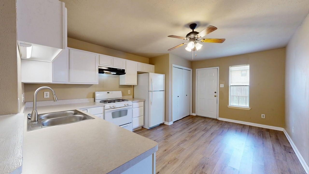 Unit B property image