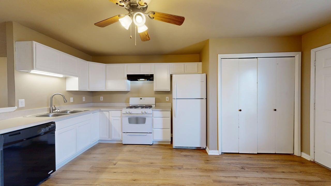 Unit B property image