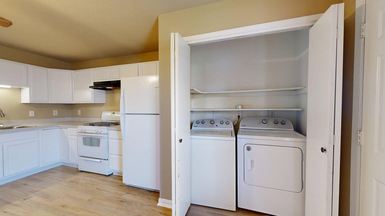 Unit B property image