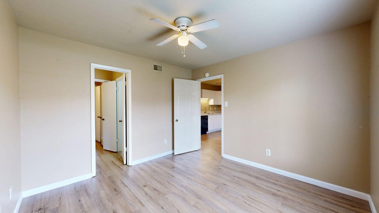 Unit B property image