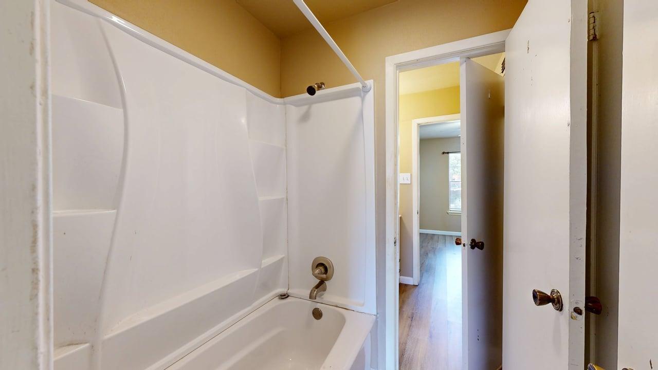Unit B property image