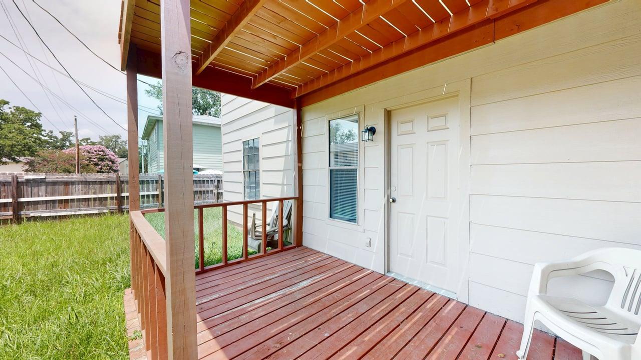 Unit B property image