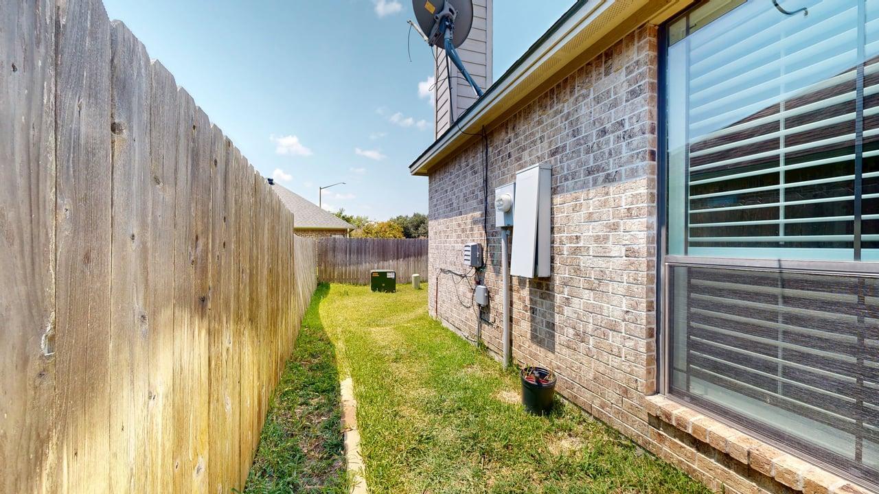 3900 Latinne Ln property image