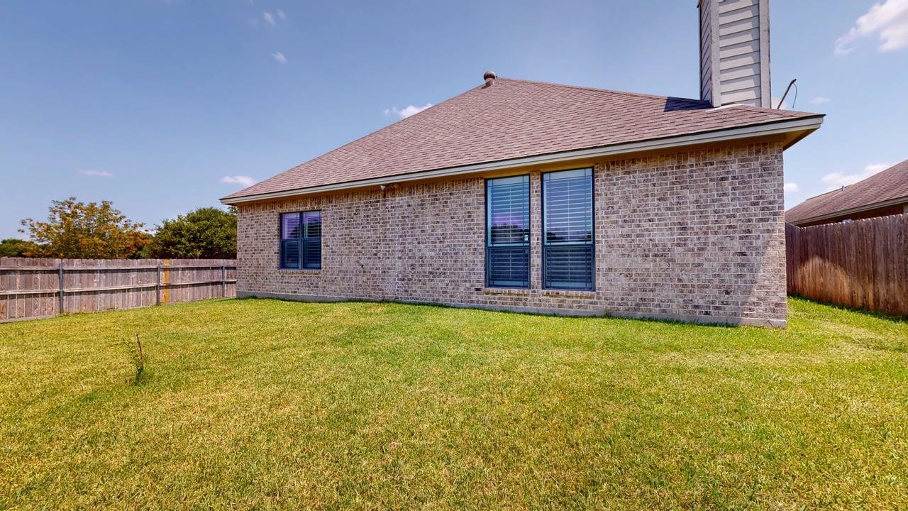 3900 Latinne Ln property image