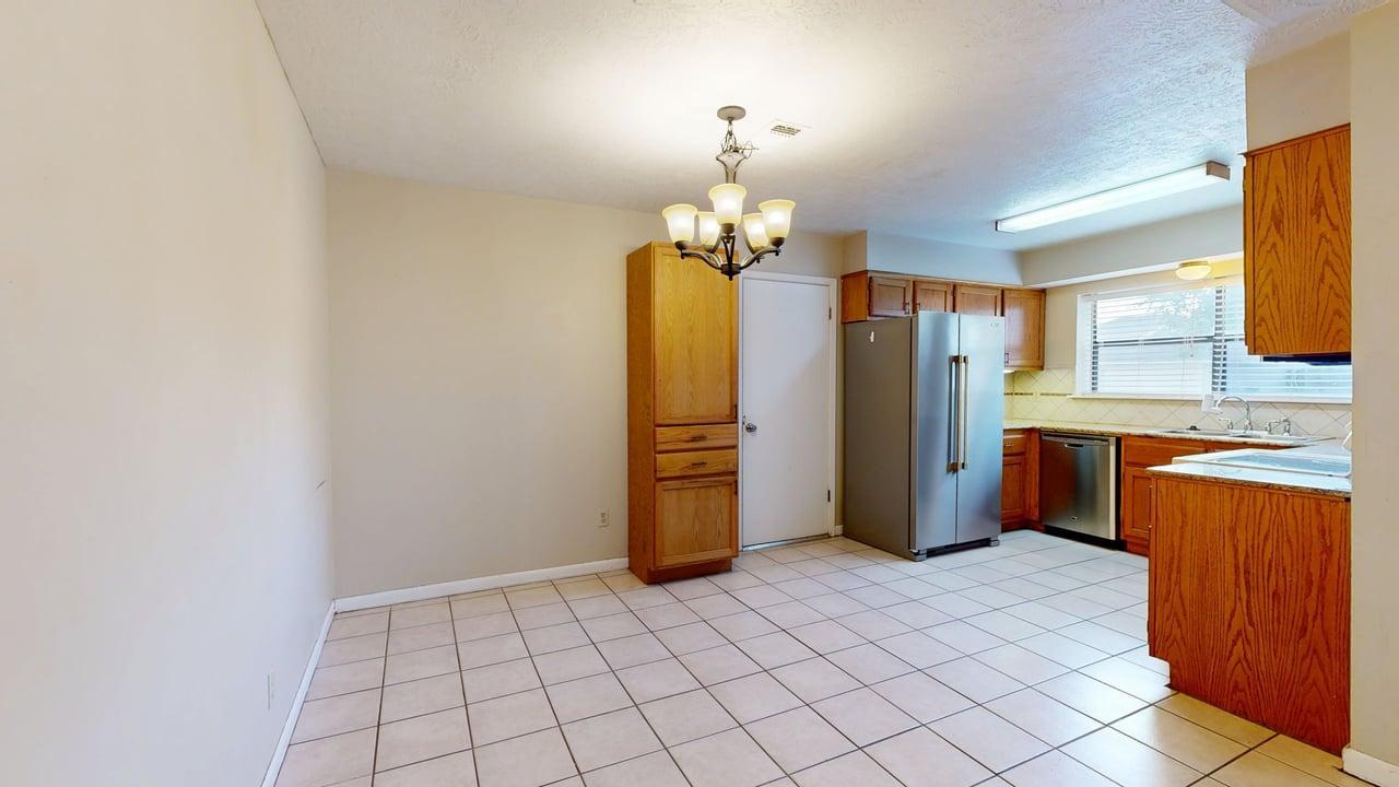 1002 Hardwood Lane property image