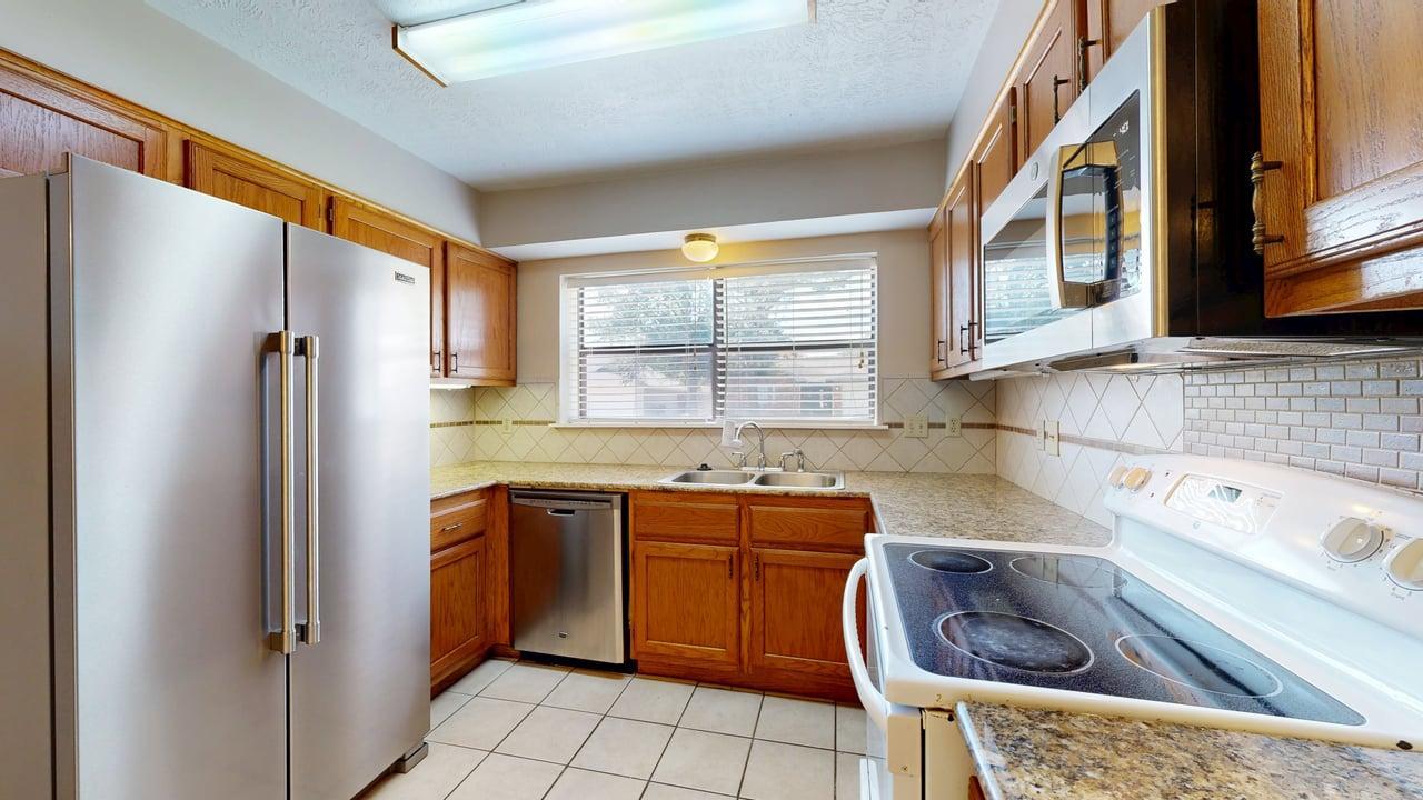 1002 Hardwood Lane property image