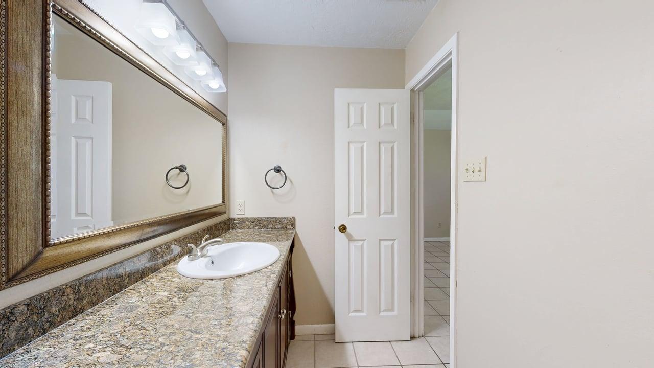 1002 Hardwood Lane property image