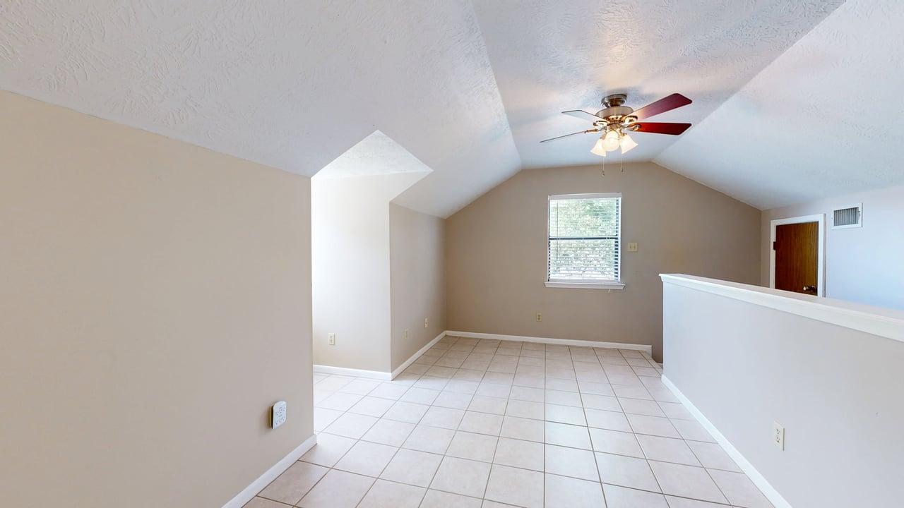 1002 Hardwood Lane property image