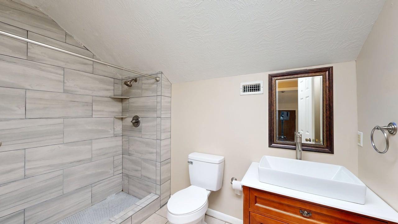 1002 Hardwood Lane property image