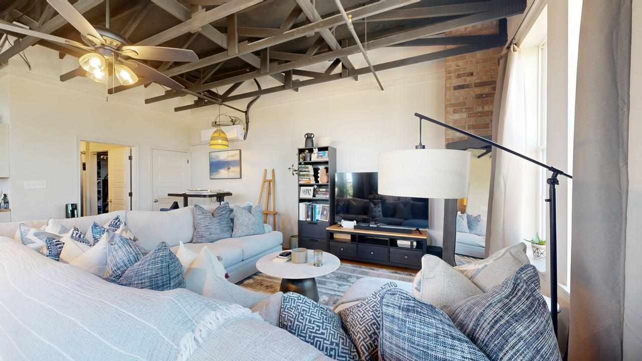 305 W 27th Street, Suite 331 property image