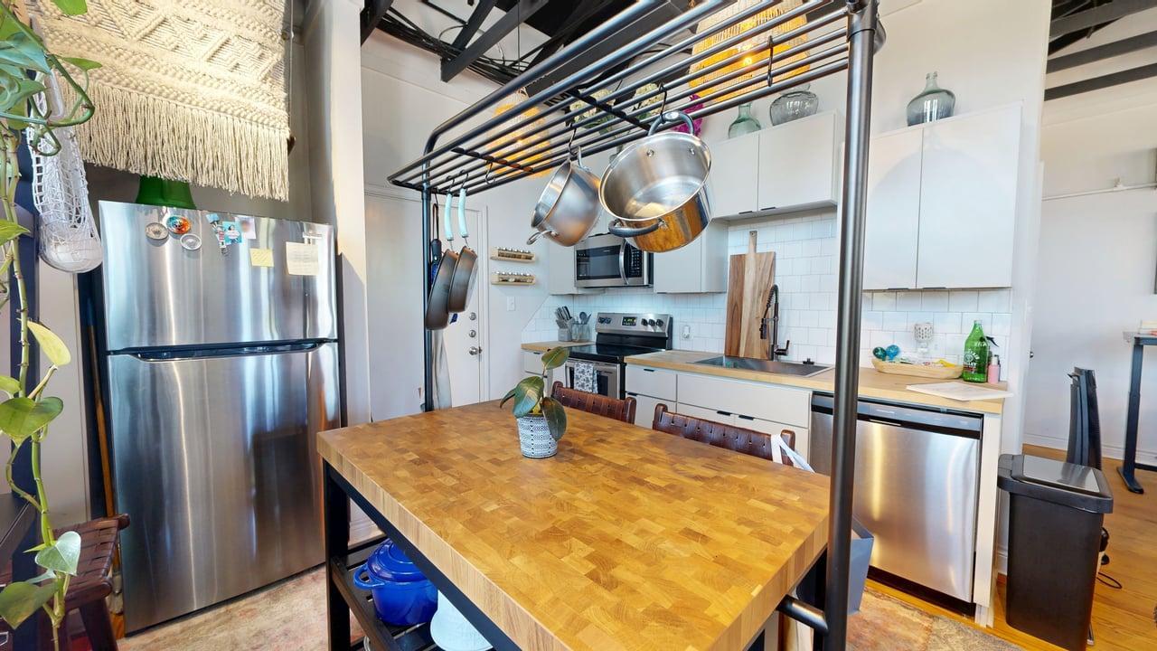 305 W 27th Street, Suite 331 property image