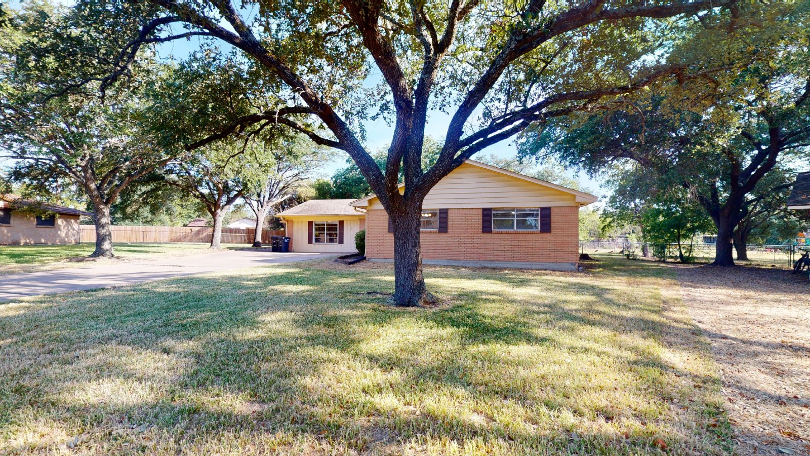 1207 Lawyer property image