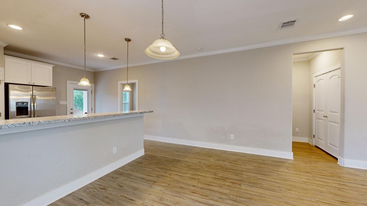 1412 Holleman property image