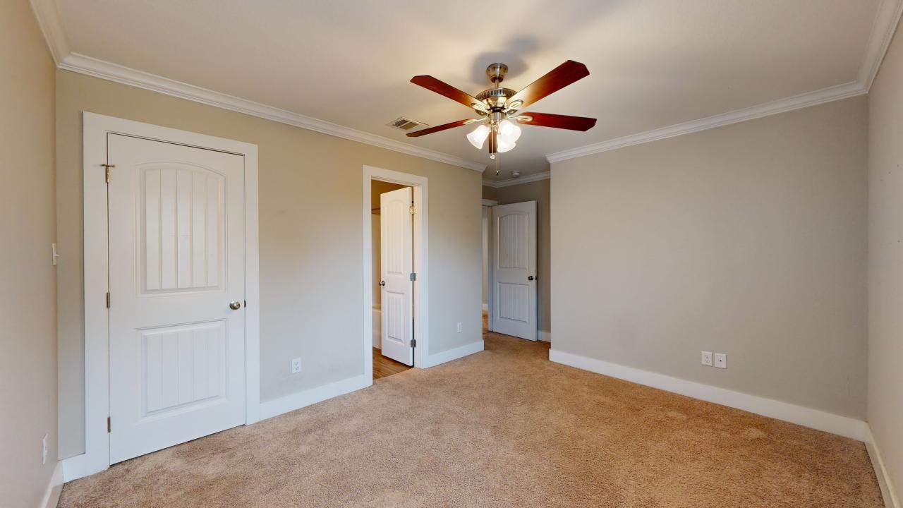 1412 Holleman property image