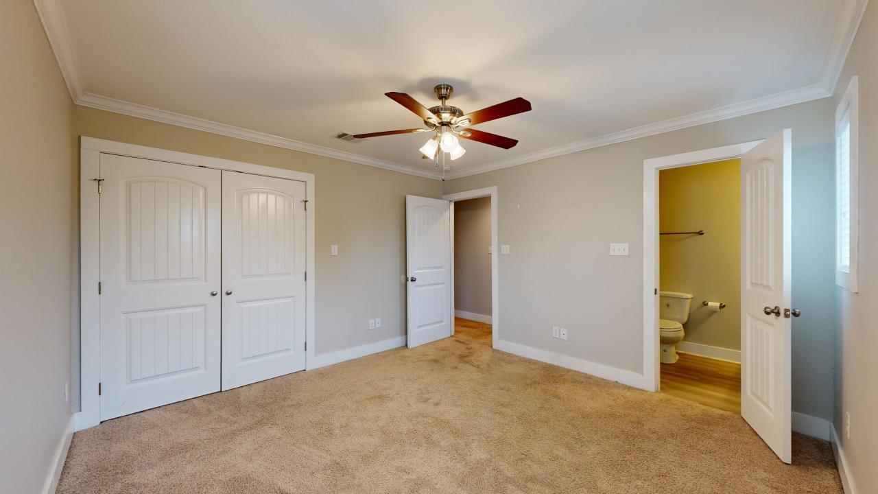 1412 Holleman property image