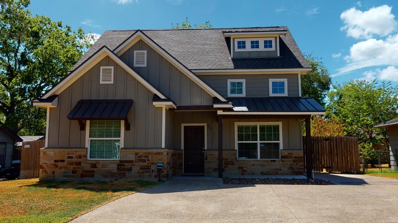 302 Gilchrist property image