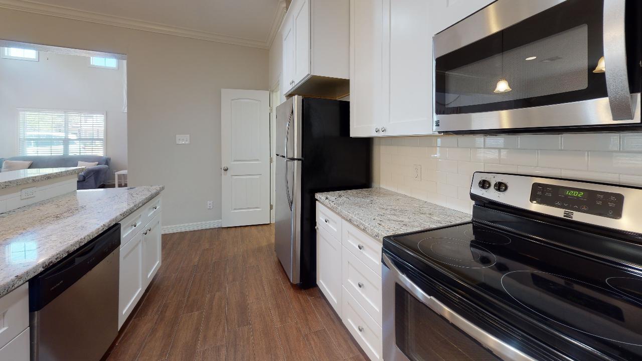 302 Gilchrist property image