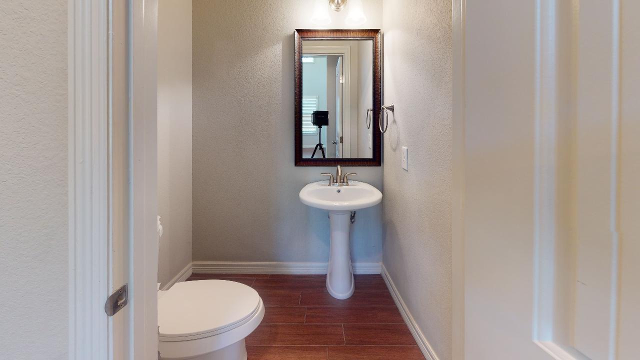 302 Gilchrist property image