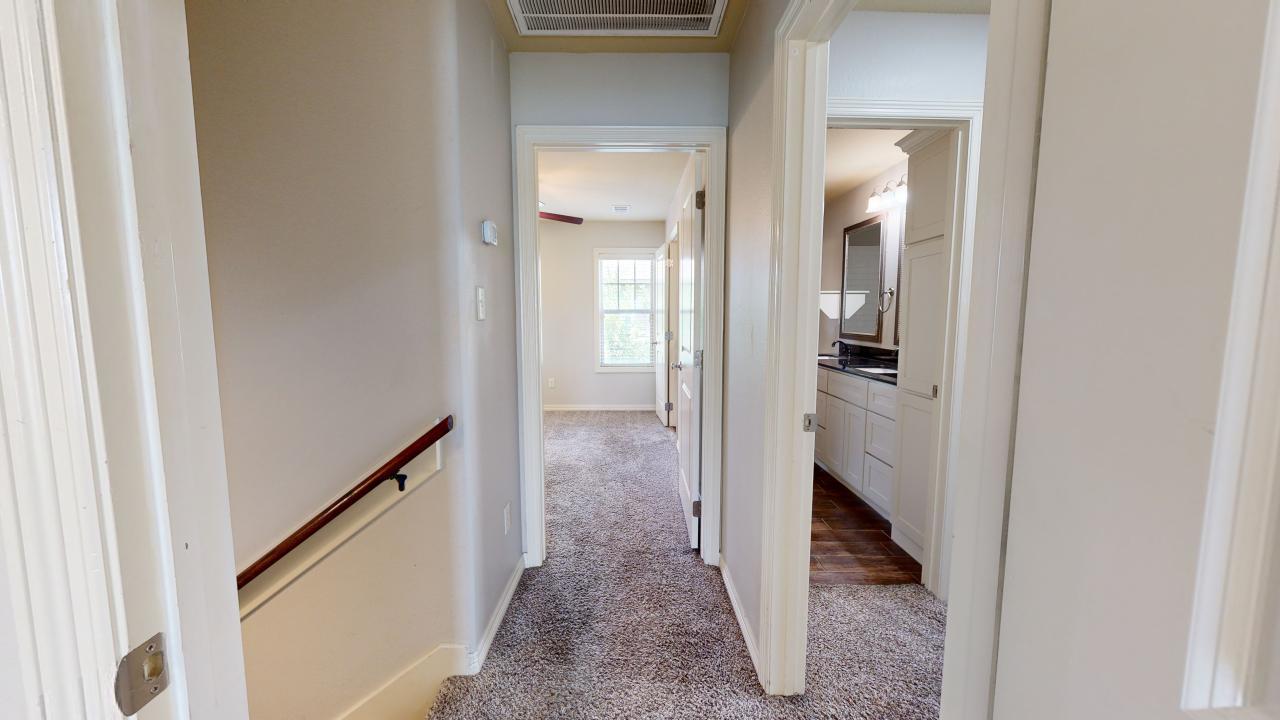 102 Richards property image