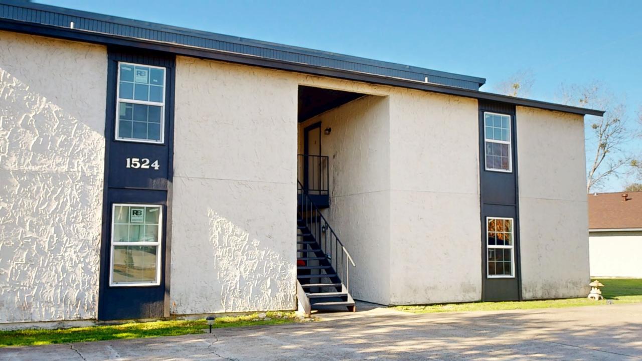 Unit B property image