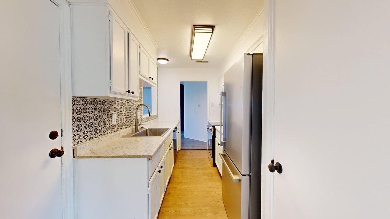 IMMEDIATE MOVE IN! property image