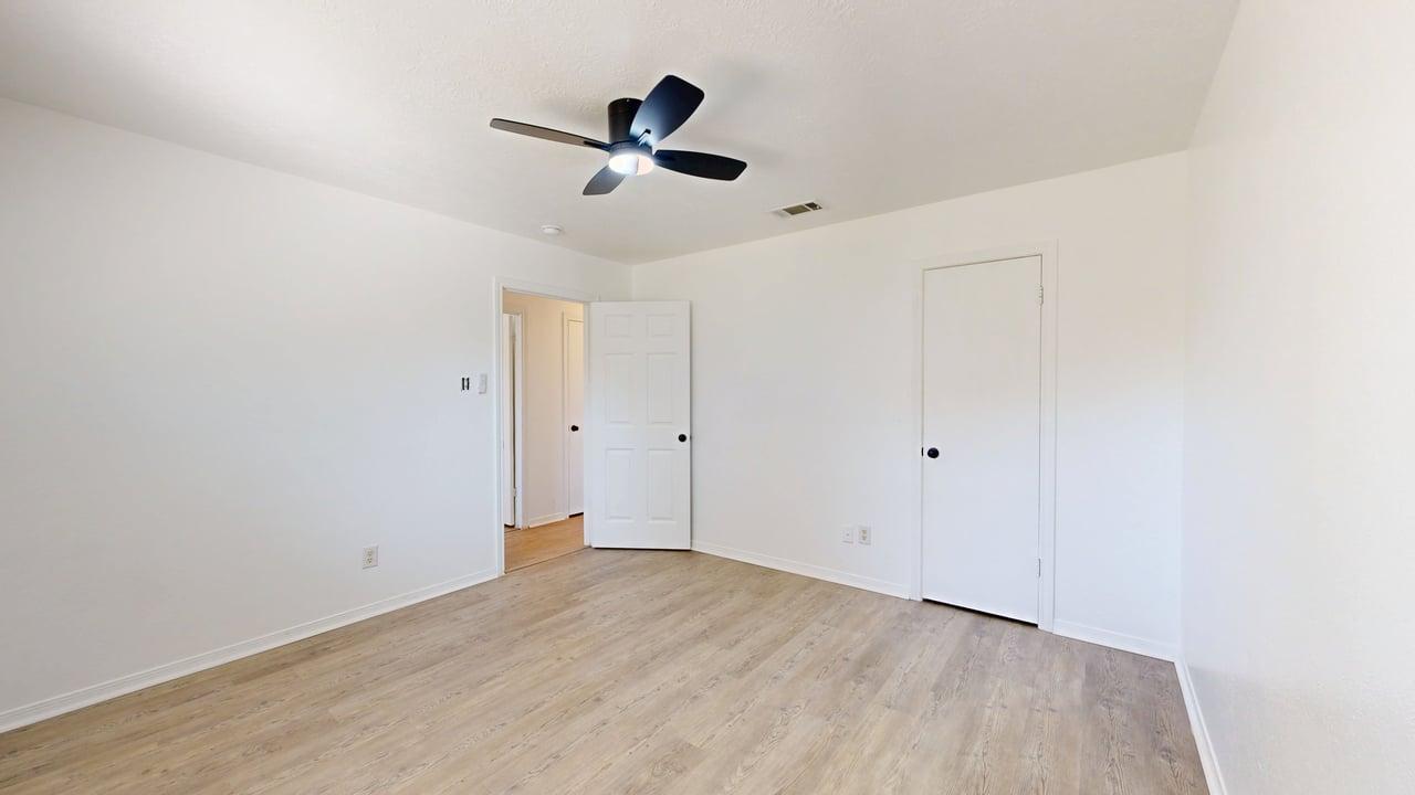 IMMEDIATE MOVE IN! property image