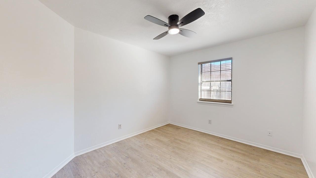 IMMEDIATE MOVE IN! property image