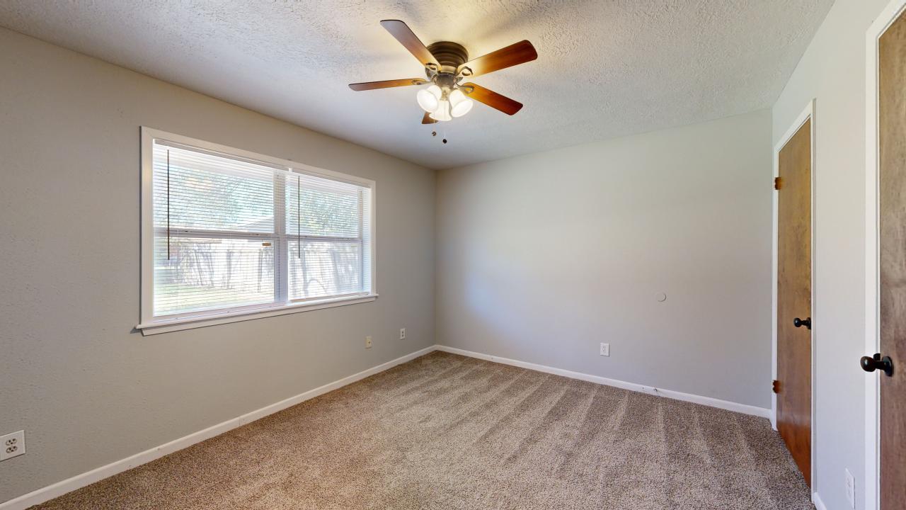 1108 Forest Glenn Court property image