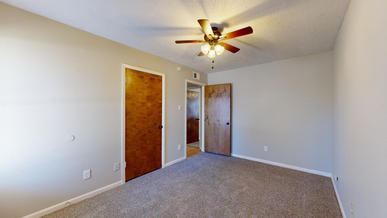 1108 Forest Glenn Court property image