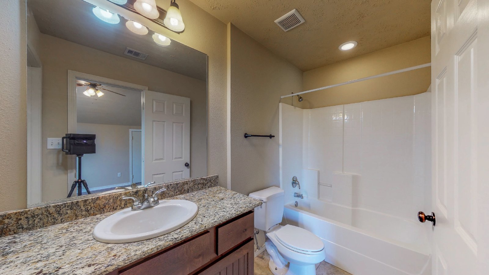 3410 CULLEN TRAIL property image