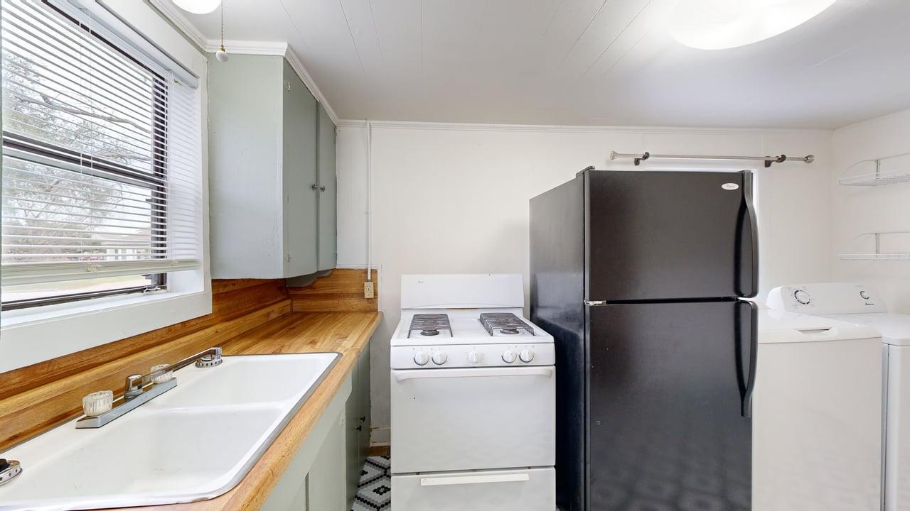 303 Montclair property image