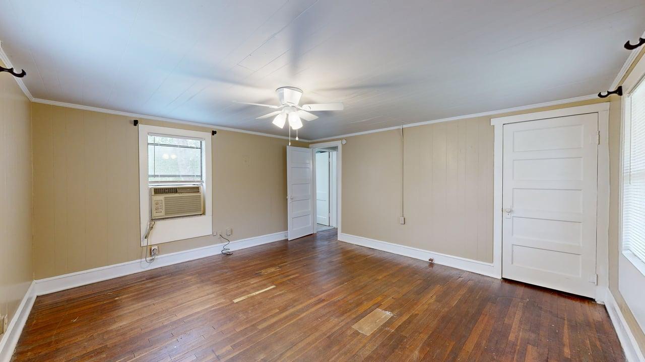 303 Montclair property image