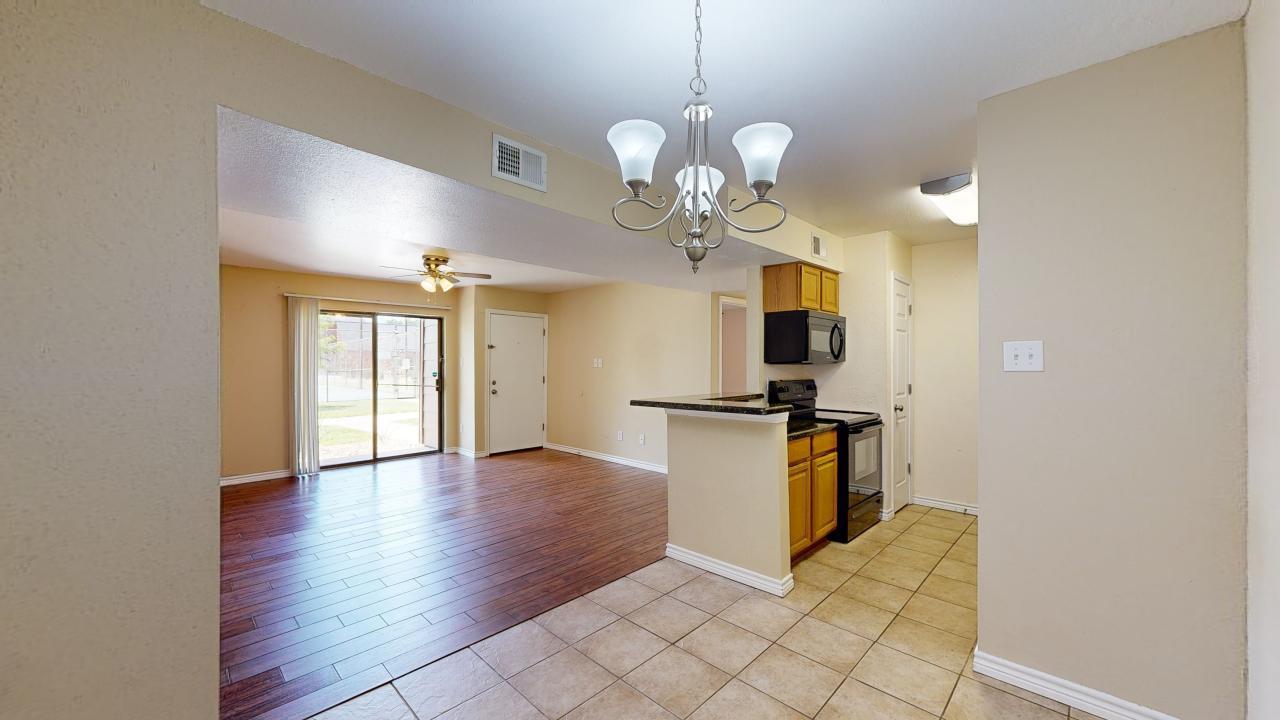 904 University Oaks Blvd #097 property image