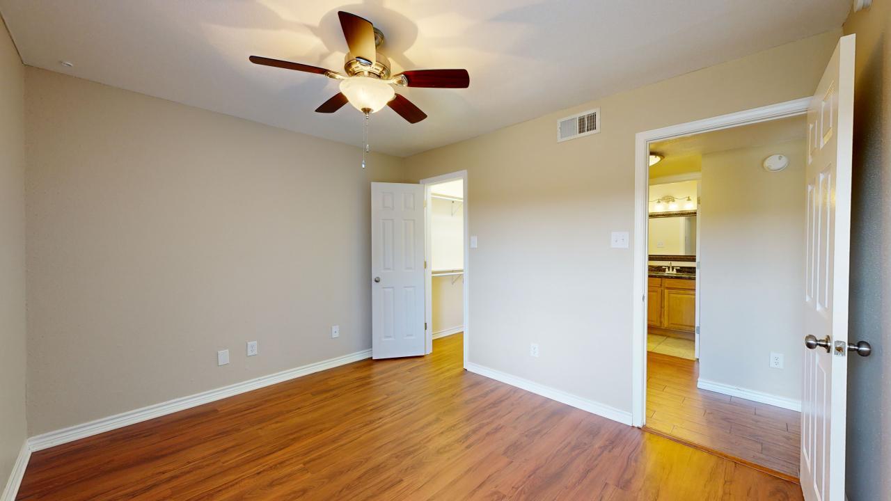 904 University Oaks Blvd #097 property image