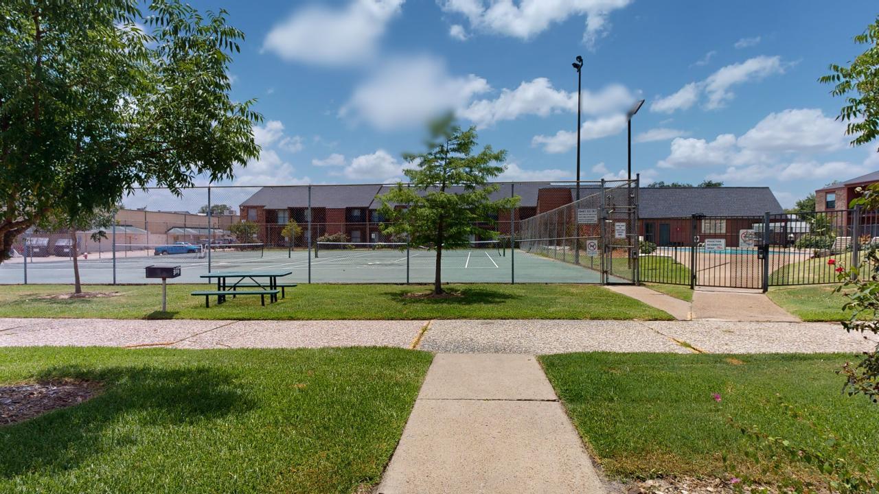 904 University Oaks Blvd #097 property image