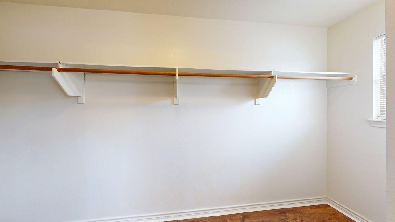 1915 Pine Tree B property image