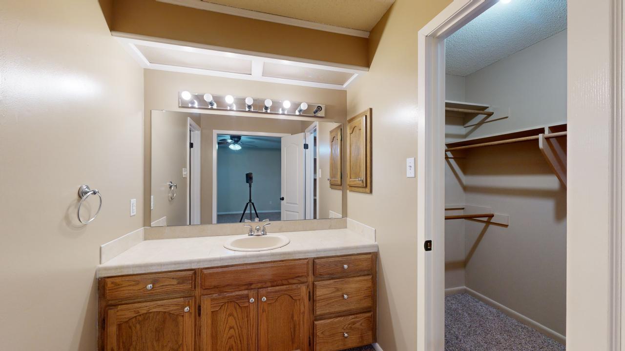 2704 Wilderness Dr. North property image