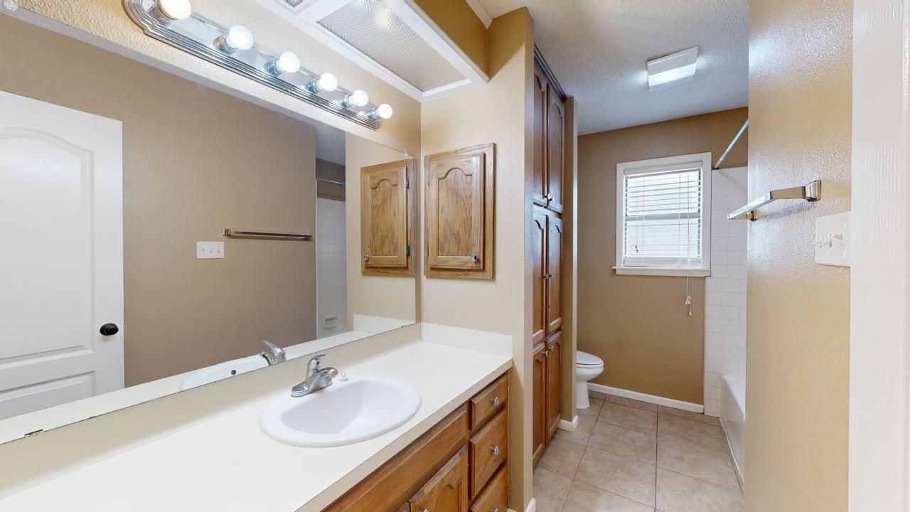 2704 Wilderness Dr. North property image