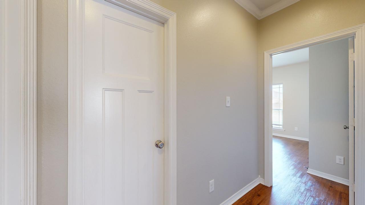 Large 4 bedroom property image