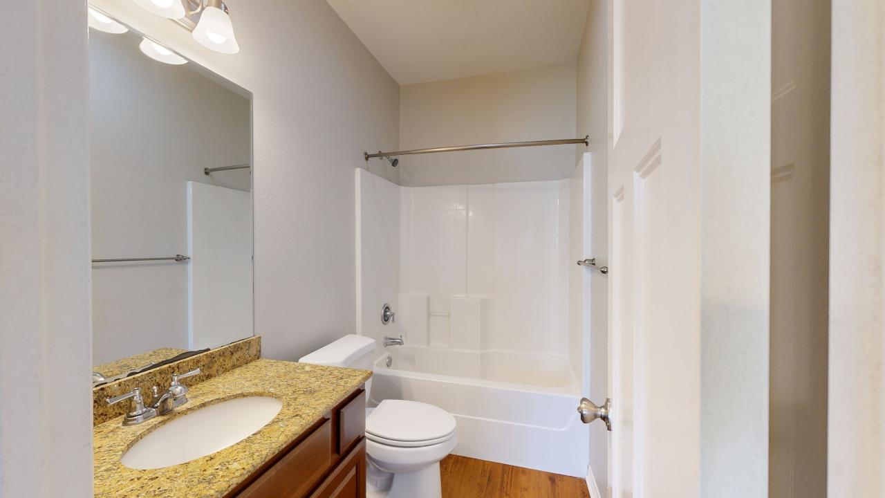 Large 4 bedroom property image