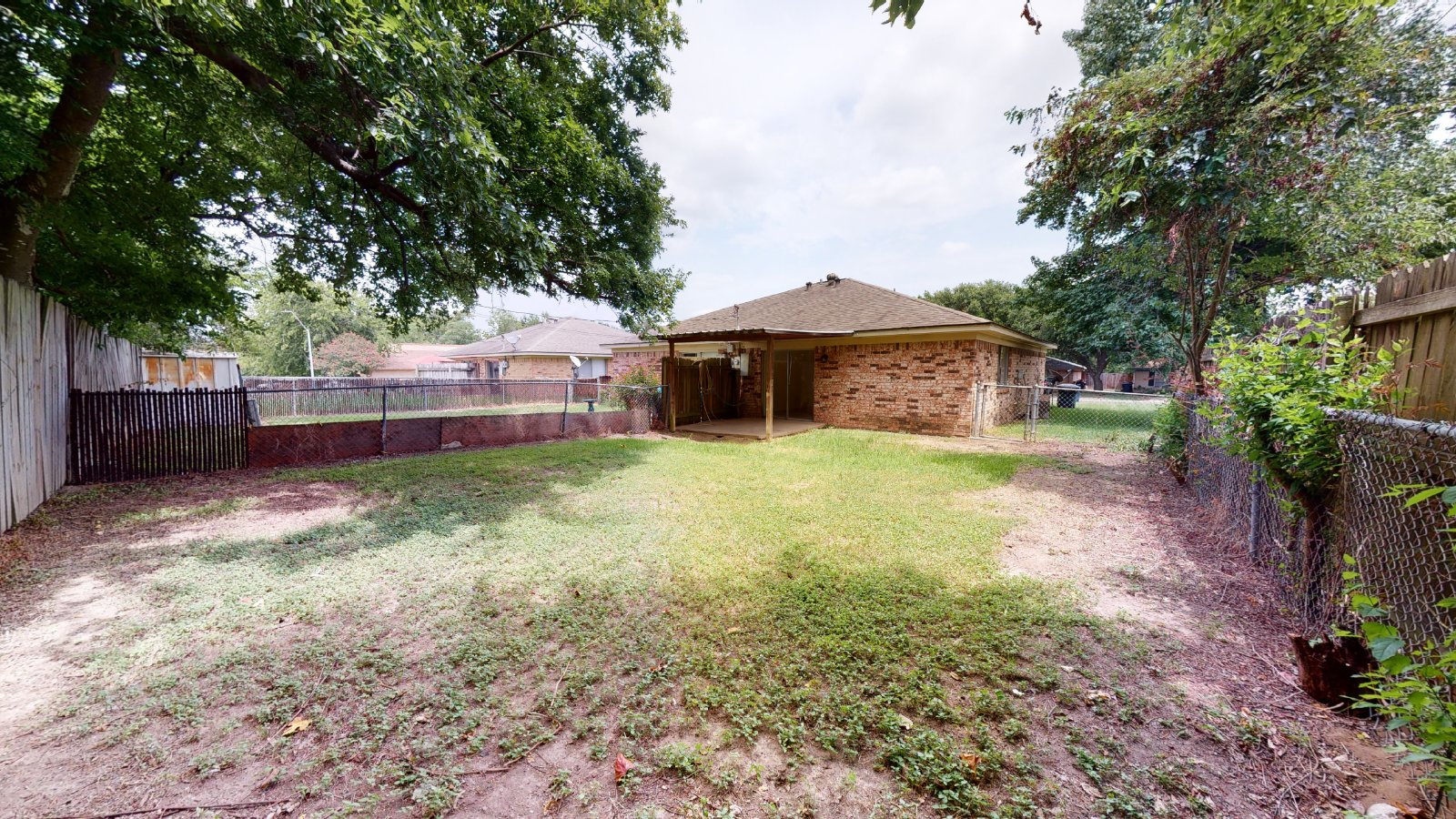 809 Llano Place property image