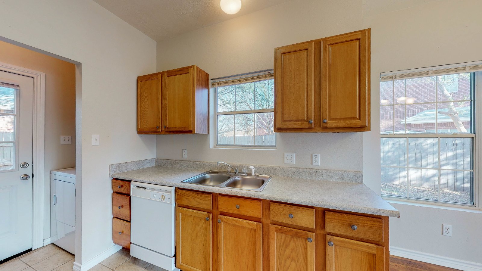 1500 Maglothin property image